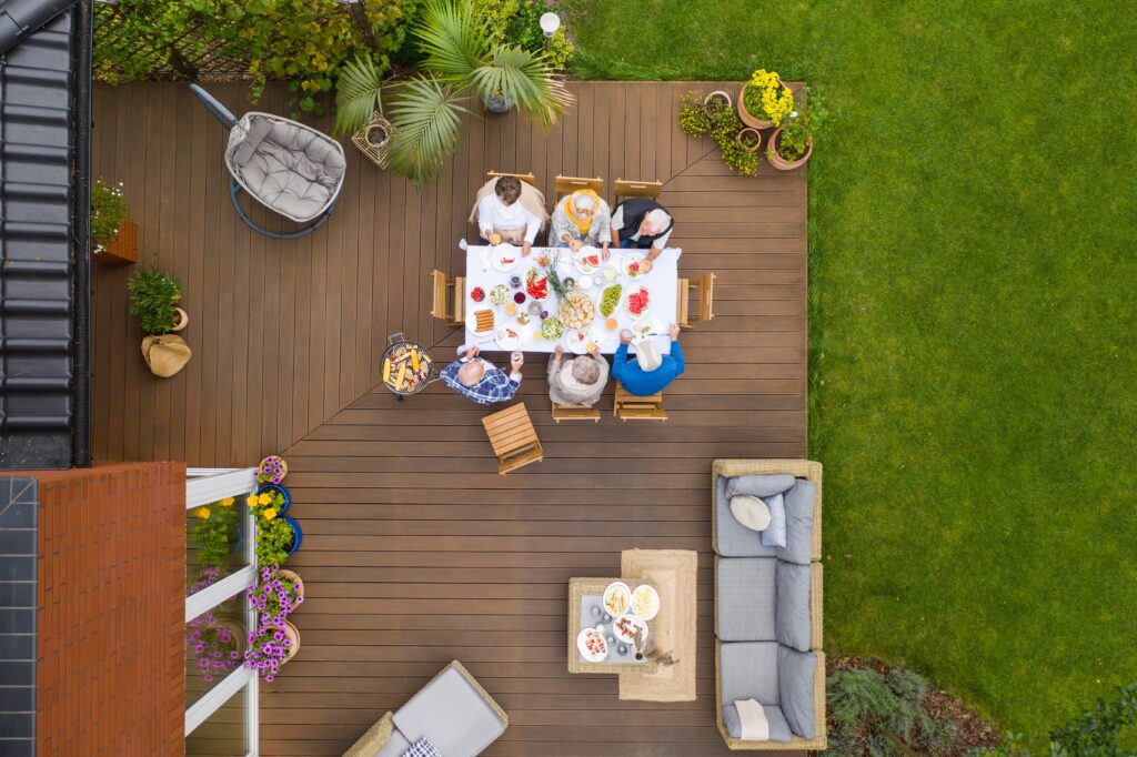 deck repairs and maintenance throughout Northern Virginia. 